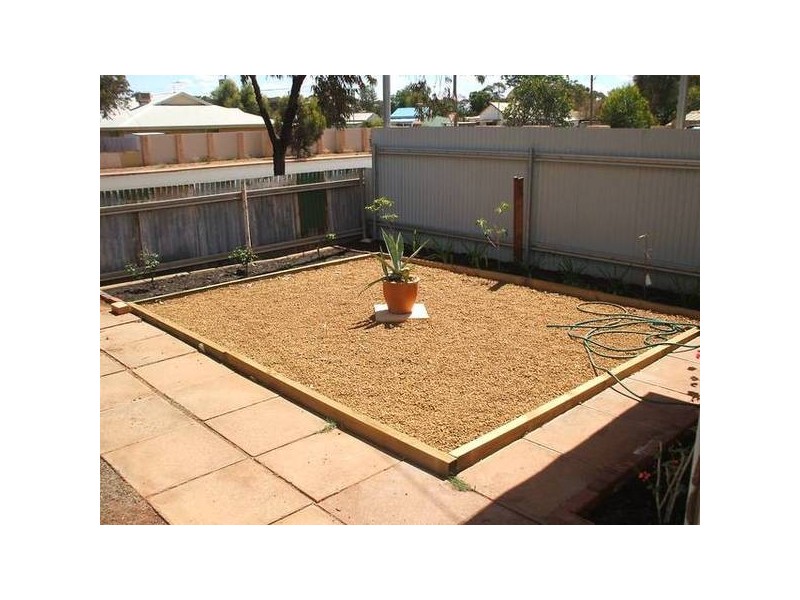 3 Rhodes Street, Kalgoorlie WA 6430