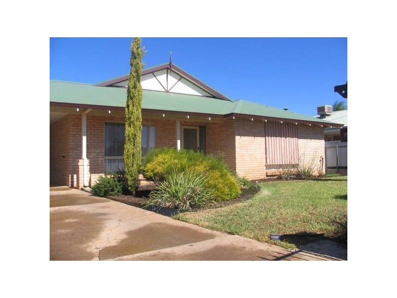 9 Bates Drive, Kalgoorlie WA 6430