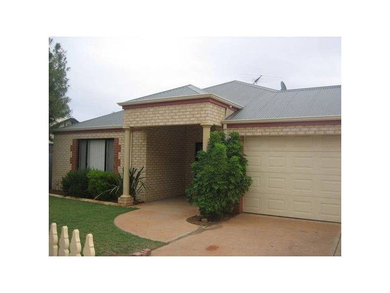 1/196 Collins Street, Kalgoorlie WA 6430