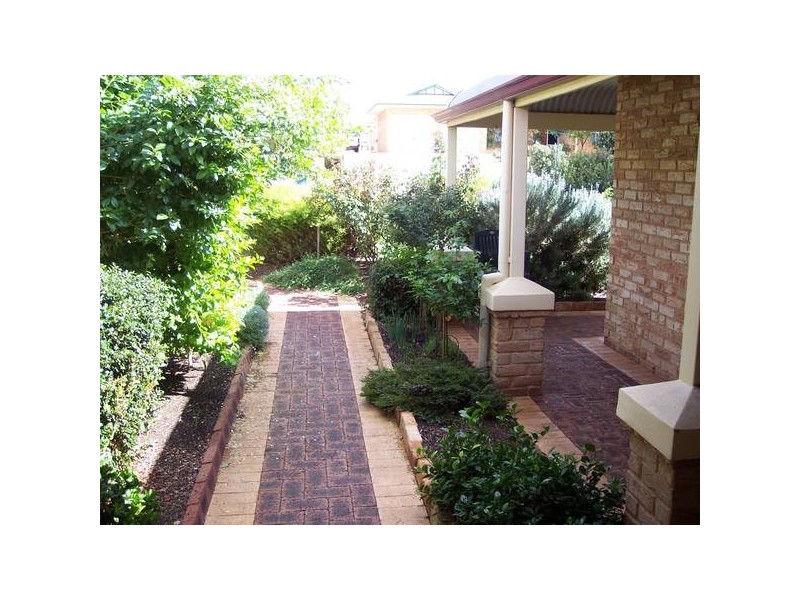 22 Tindals Crescent, Hannans WA 6430