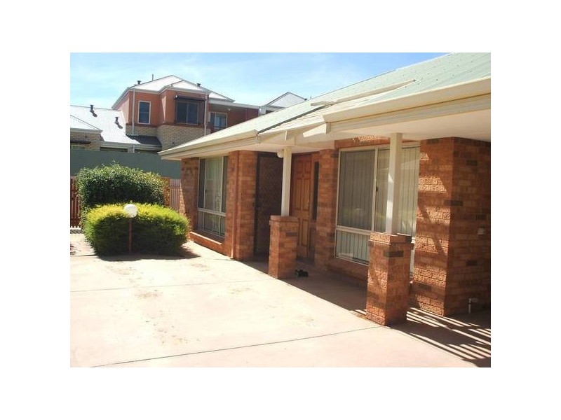 4/19 Richardson Street, Boulder WA 6432