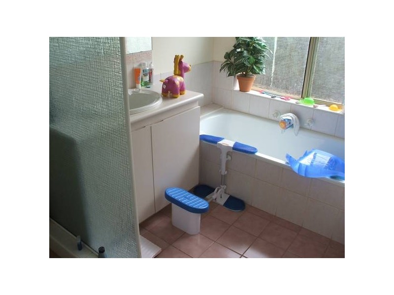 2A Downey Way, Hannans WA 6430