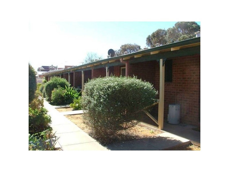 2/11 Piesse Street, Boulder WA 6432