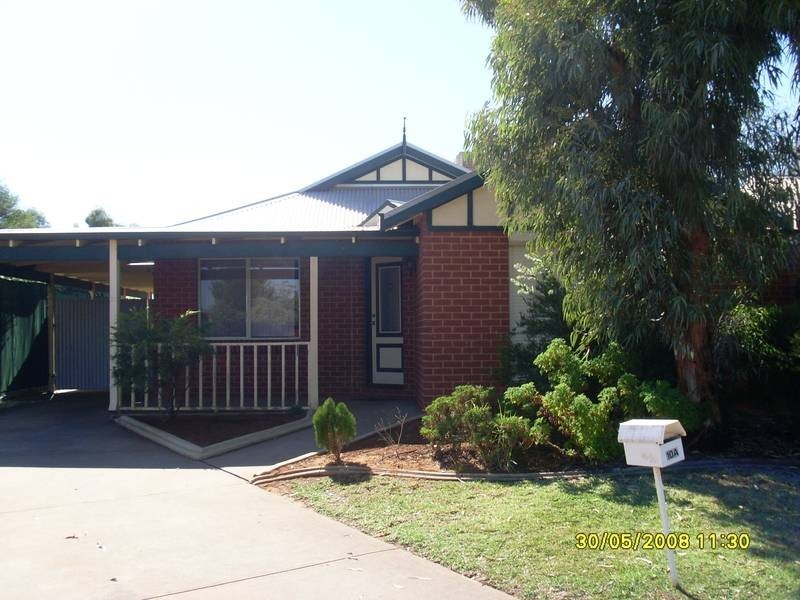 10A Niagara Close, Hannans WA 6430