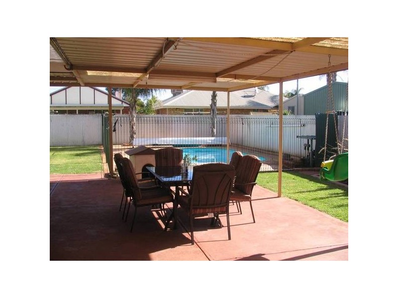 3 Carlyle Court, Boulder WA 6432