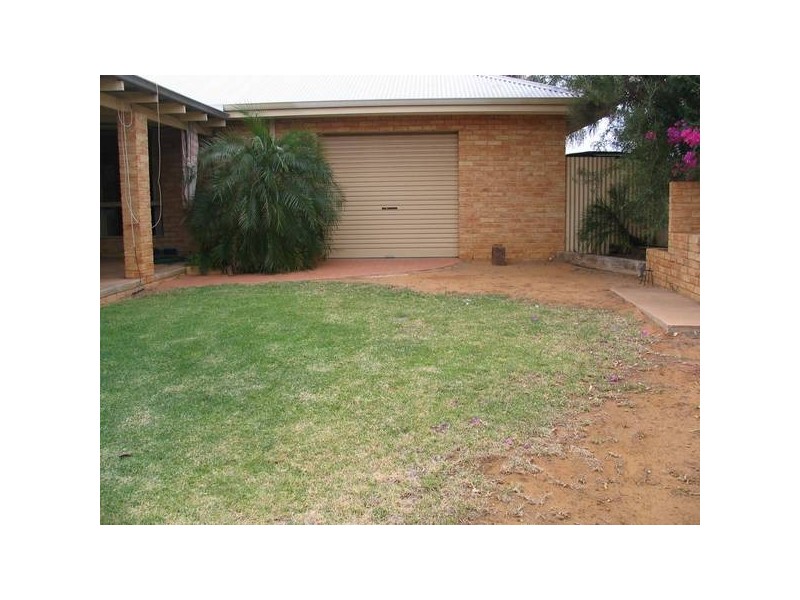 4 Davyhurst Drive, Kalgoorlie WA 6430