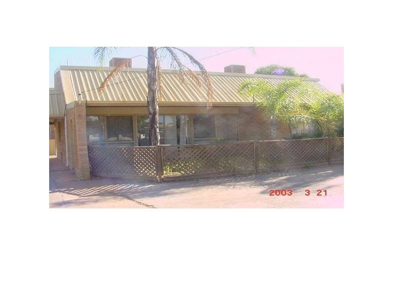 1/2 Carrington Street, Kalgoorlie WA 6430