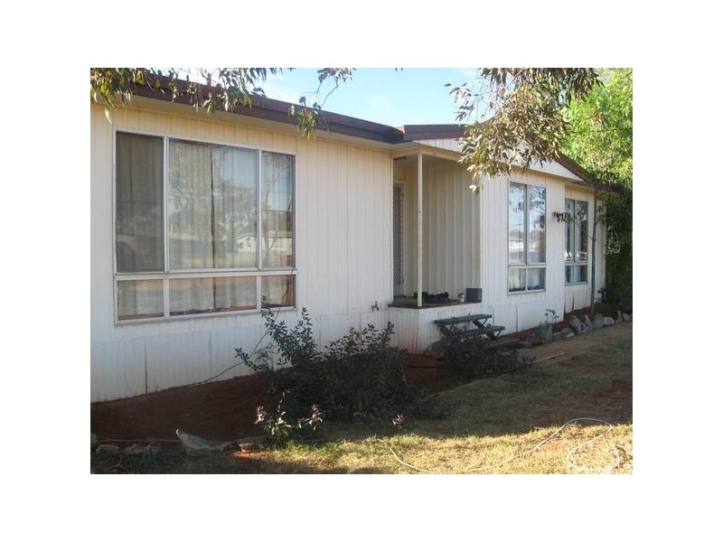 112 Lindsay Street, Coolgardie WA 6429