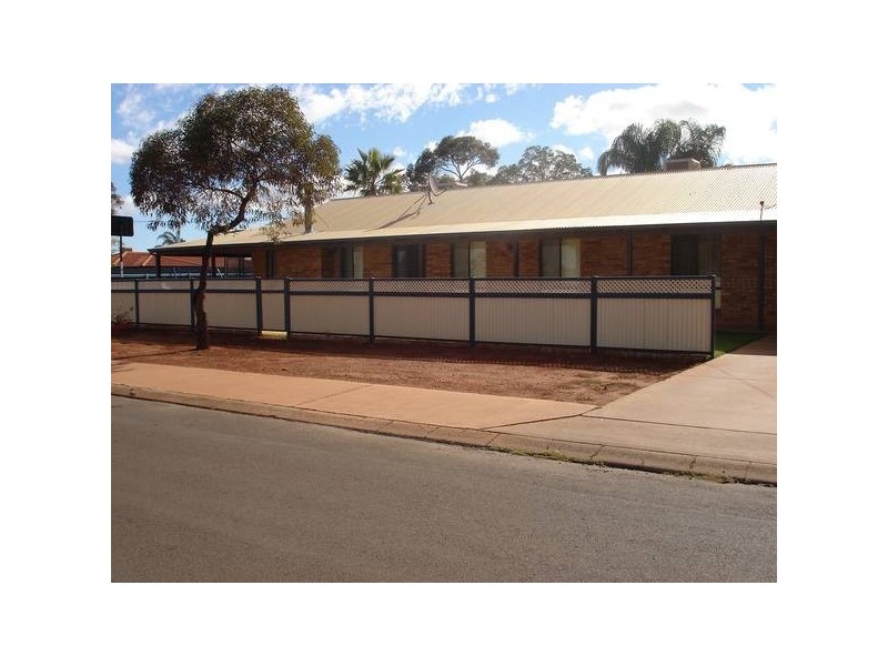 1 Dixon Court, Kalgoorlie WA 6430