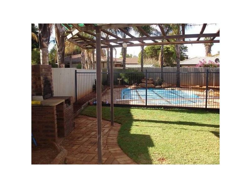 1 Dixon Court, Kalgoorlie WA 6430