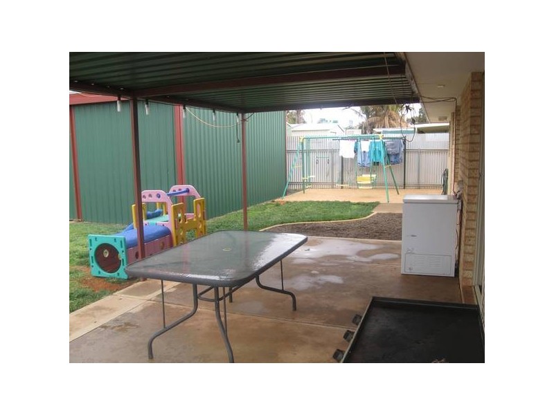 9 Bates Dr, Kalgoorlie WA 6430