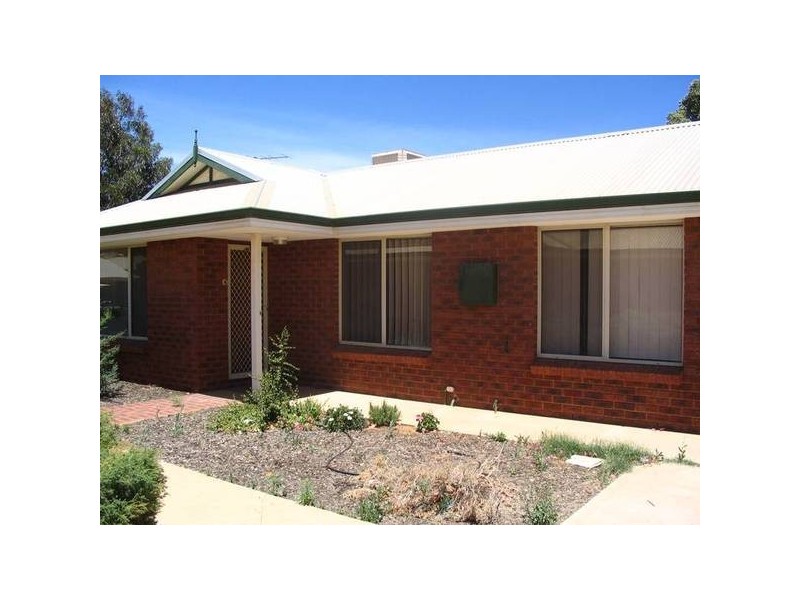 4/100 Piesse Street, Boulder WA 6432