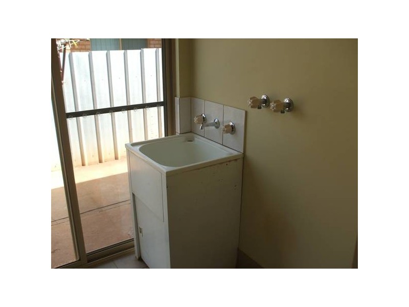 4/1 Steel Place, Kalgoorlie WA 6430