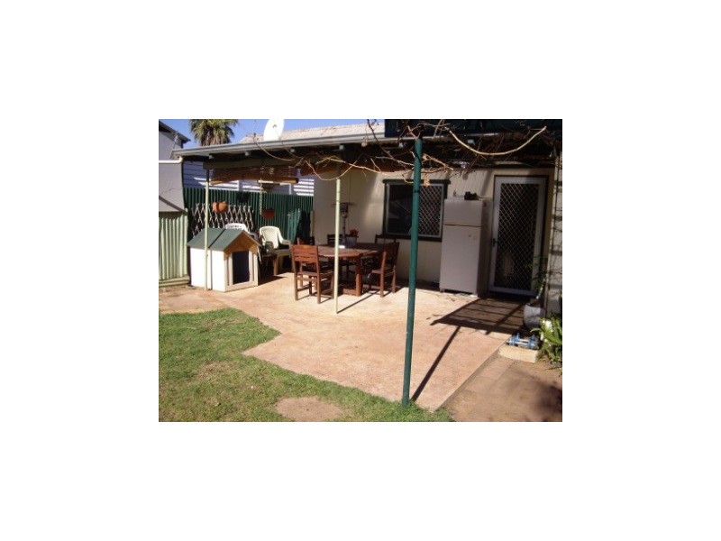 13 Rhodes Street, Kalgoorlie WA 6430