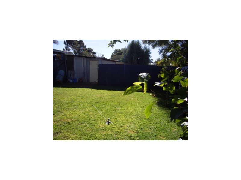 13 Rhodes Street, Kalgoorlie WA 6430