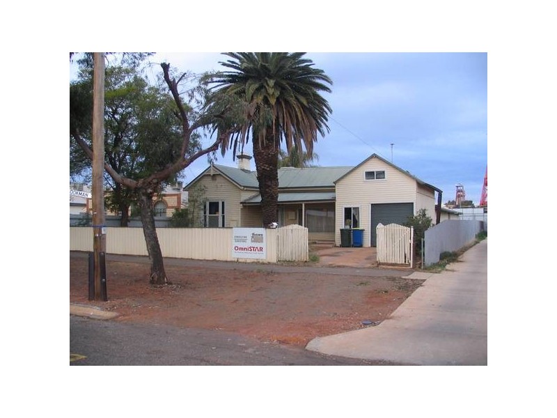 11 Brookman Street, Kalgoorlie WA 6430