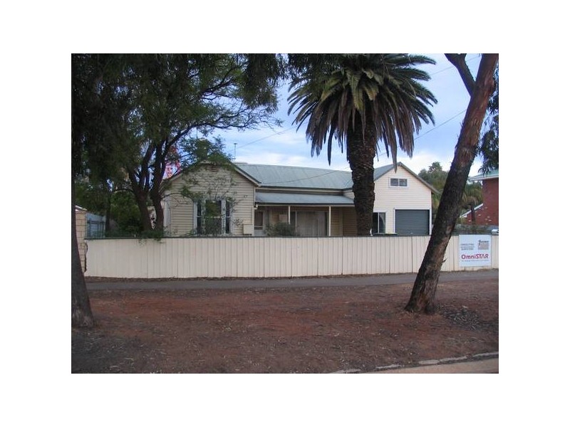 11 Brookman Street, Kalgoorlie WA 6430