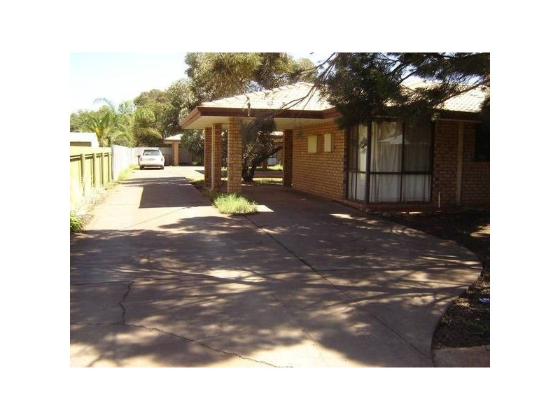 1/17 Beston Street, Kalgoorlie WA 6430