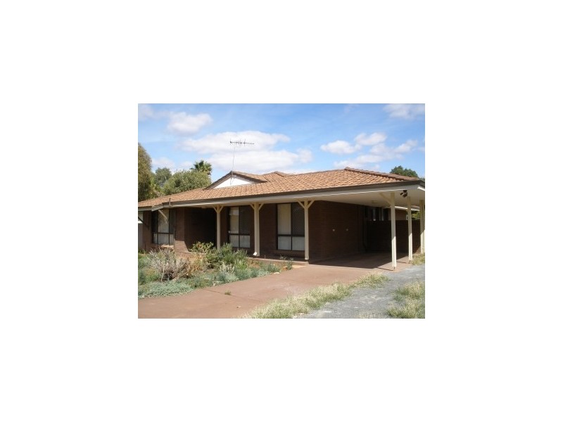 18 Sewell Drive, Kalgoorlie WA 6430