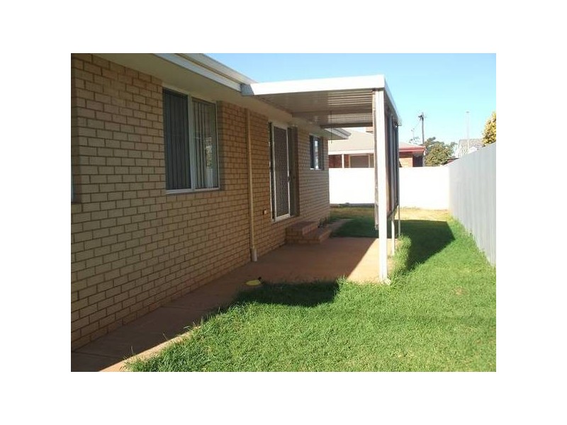 4/2 Lyall Street, Kalgoorlie WA 6430
