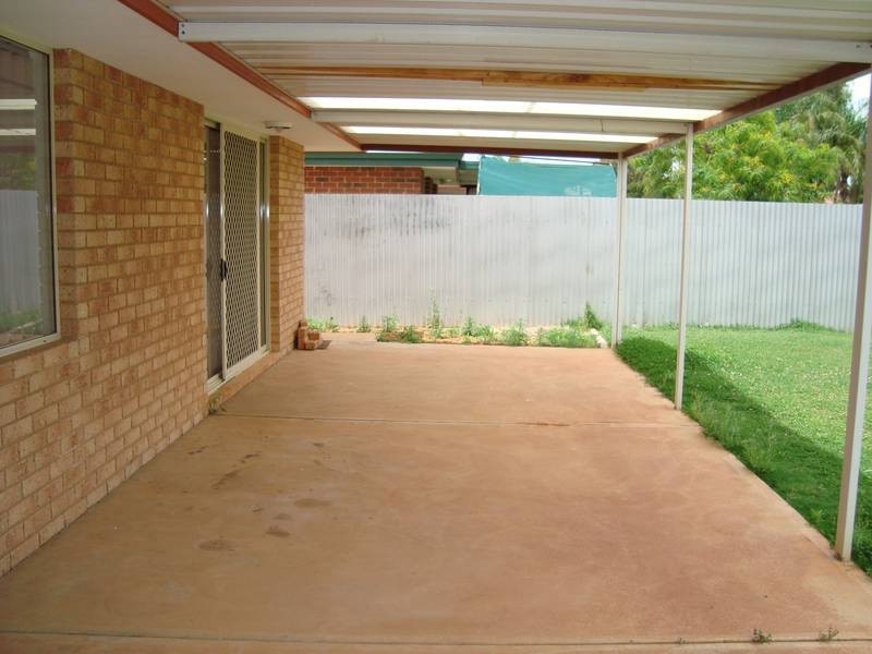 13 Crowley Gardens, Kalgoorlie WA 6430