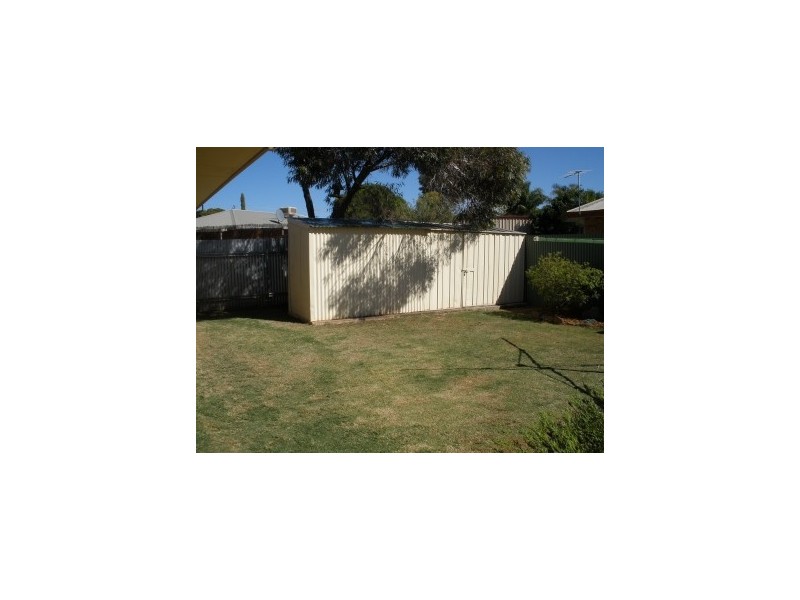 32a Azamor Drive, Boulder WA 6432