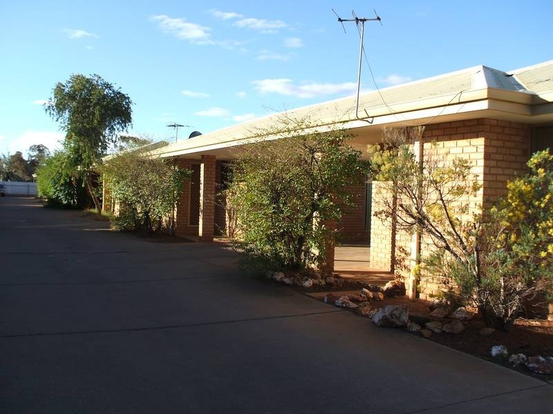 4/1 Steel Place, Boulder WA 6432