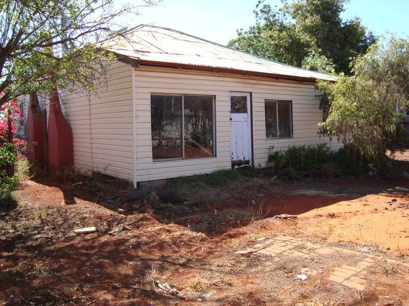 1 Broadarrow Road, Kalgoorlie WA 6430