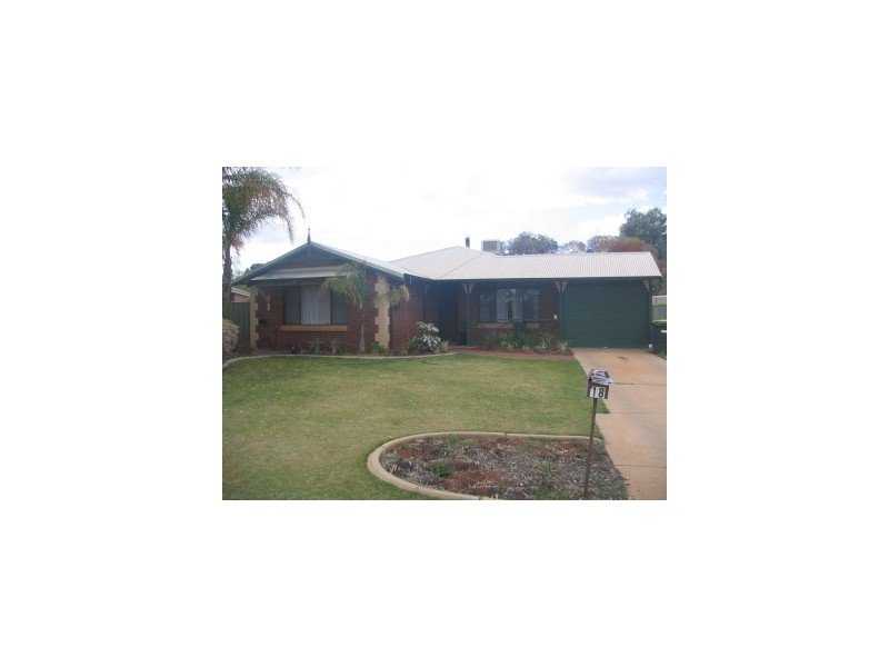 18 Holroyd Way, FAIRWAYS, Kalgoorlie WA 6430