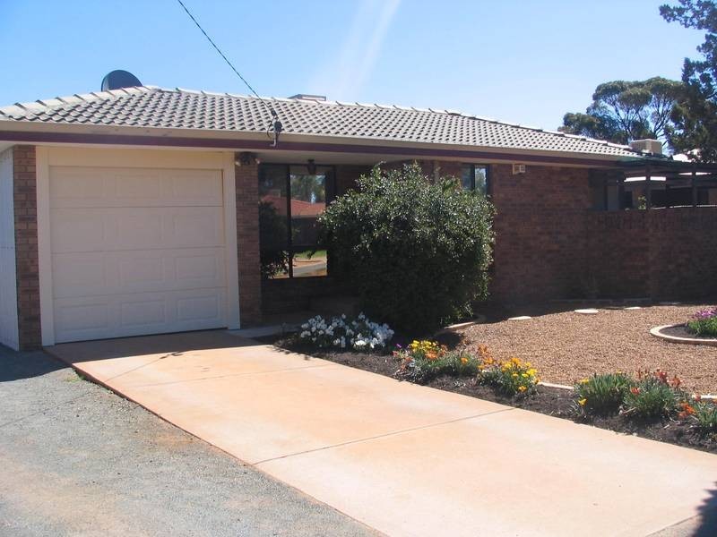 10 Lindsay Street, Kalgoorlie WA 6430