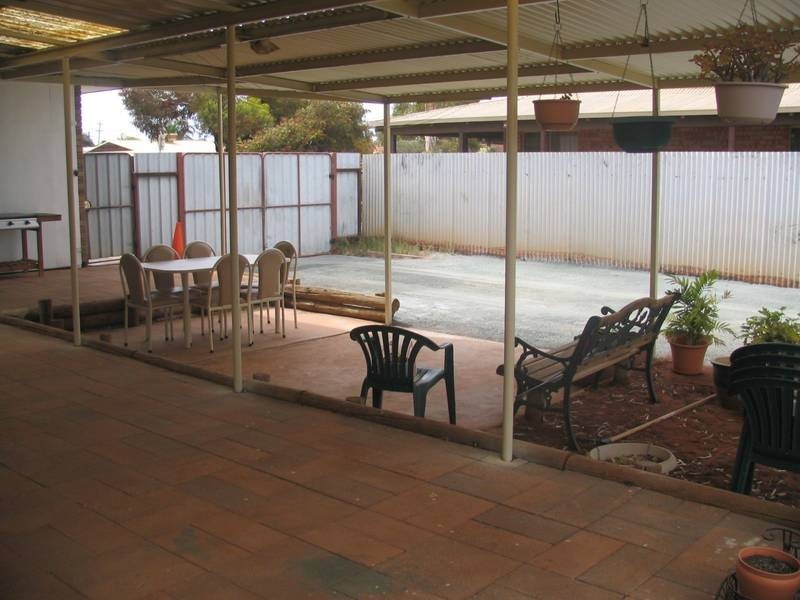 10 Lindsay Street, Kalgoorlie WA 6430
