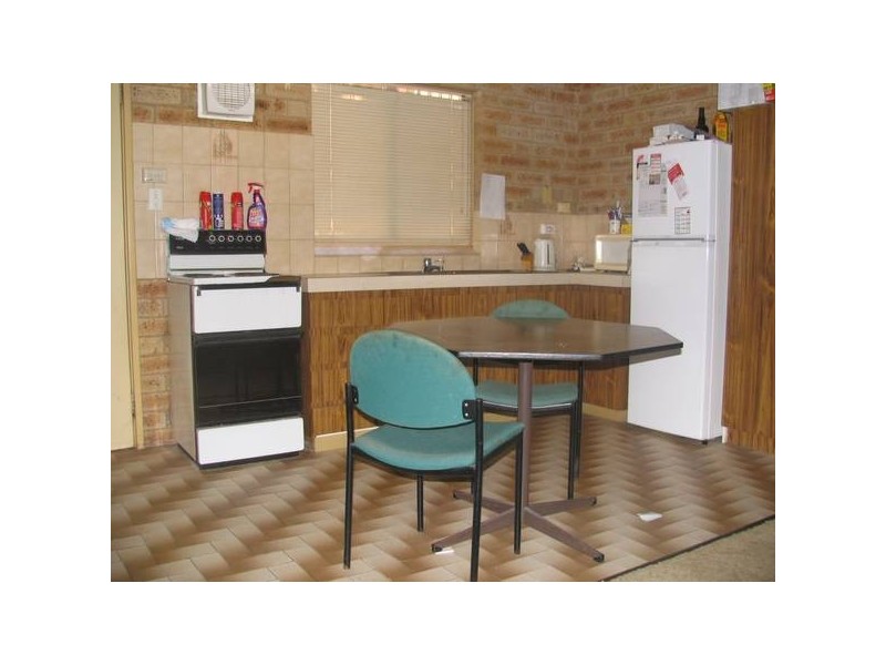3/2 Carrington Street, Kalgoorlie WA 6430