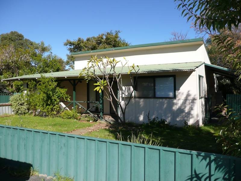 128 Davis Street, Boulder WA 6432