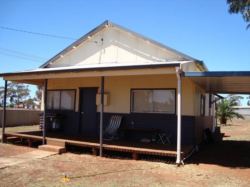 186 Wittenoom Street, Boulder WA 6432