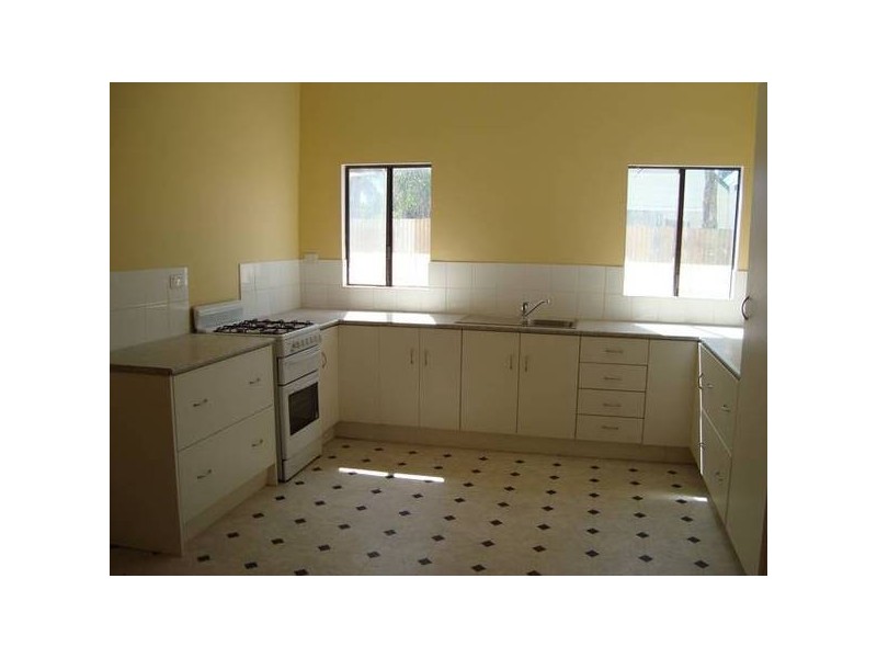 75 Dwyer Street, Boulder WA 6432