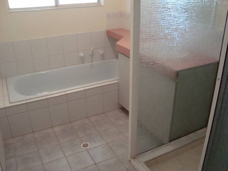 8 Brackleman Drive, Boulder WA 6432