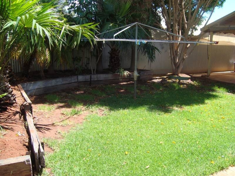 8 Brackleman Drive, Boulder WA 6432