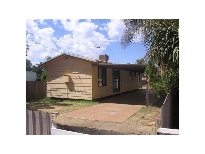 48 Hopkins Street, Boulder WA 6432