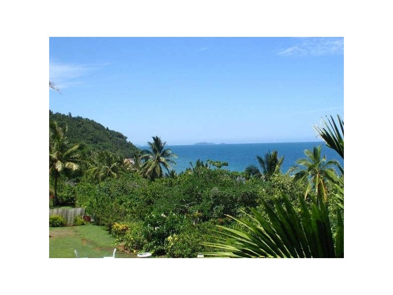 Mission Beach QLD 4852