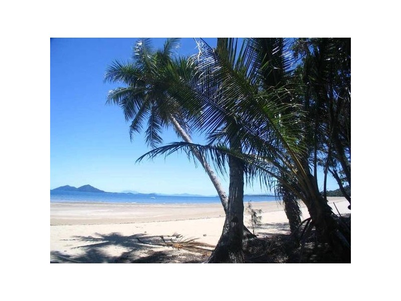 Mission Beach QLD 4852