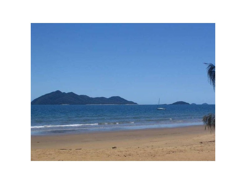 Mission Beach QLD 4852
