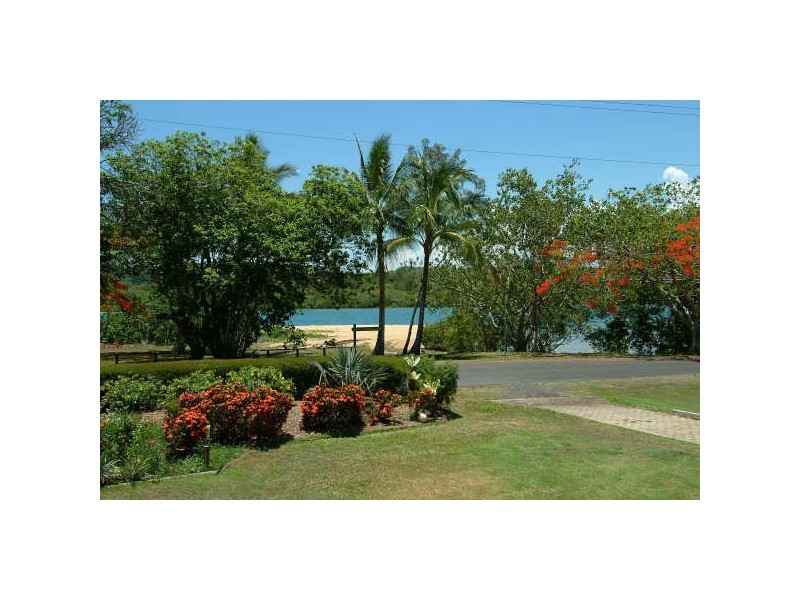 Mission Beach QLD 4852
