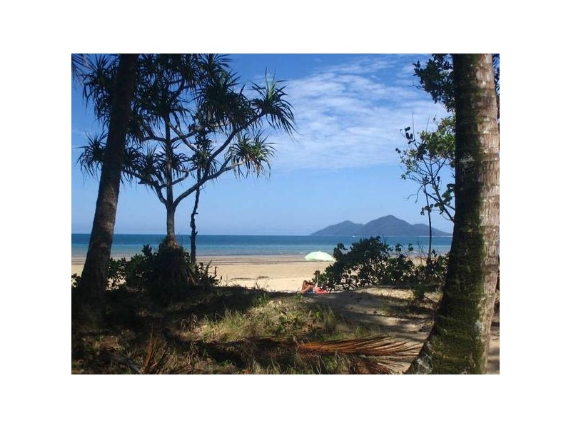 Mission Beach QLD 4852