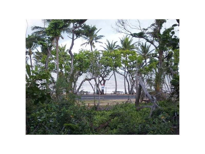 Mission Beach QLD 4852