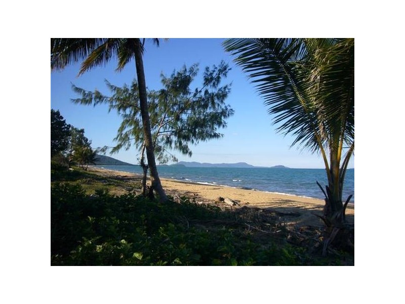 Mission Beach QLD 4852