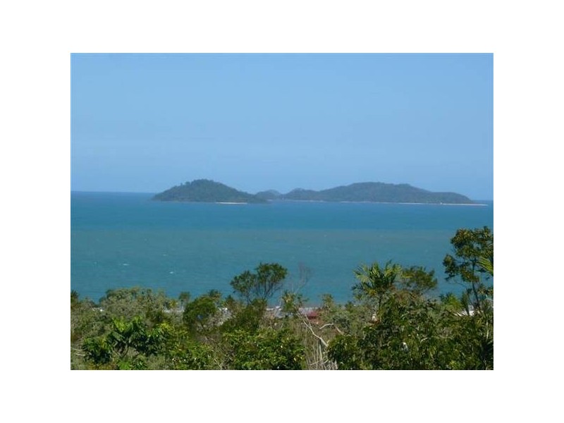 Mission Beach QLD 4852