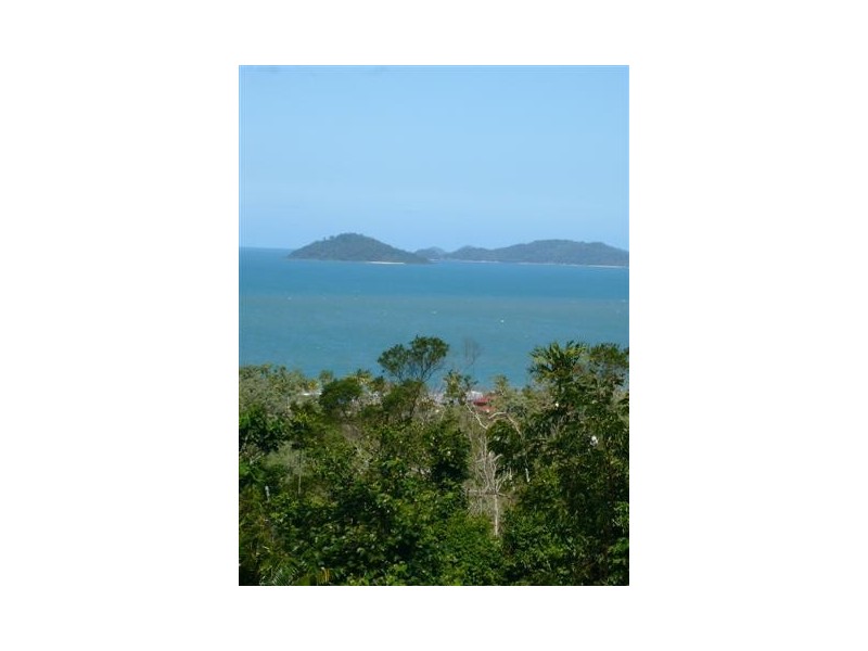 Mission Beach QLD 4852