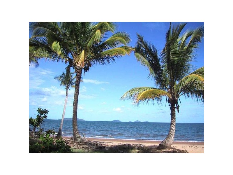 Mission Beach QLD 4852