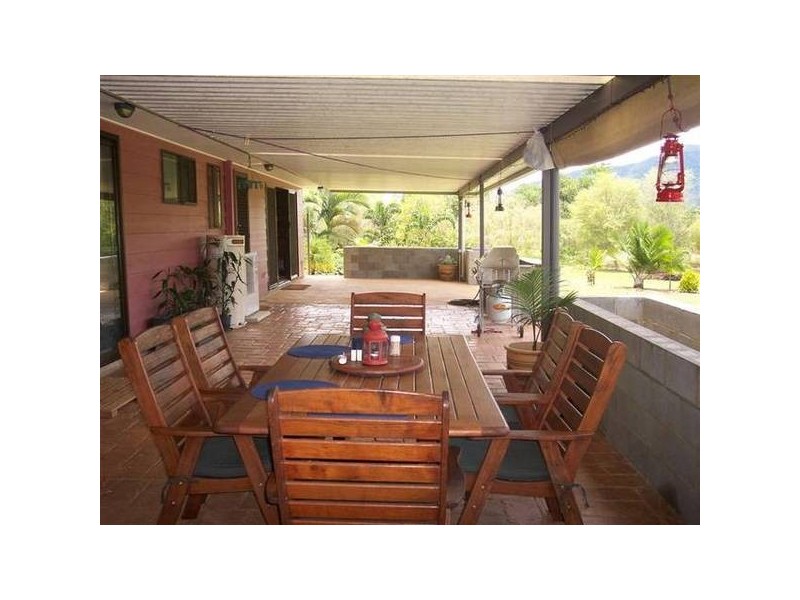 Mission Beach QLD 4852