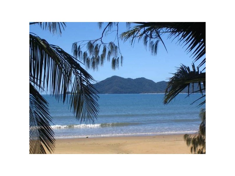 Mission Beach QLD 4852